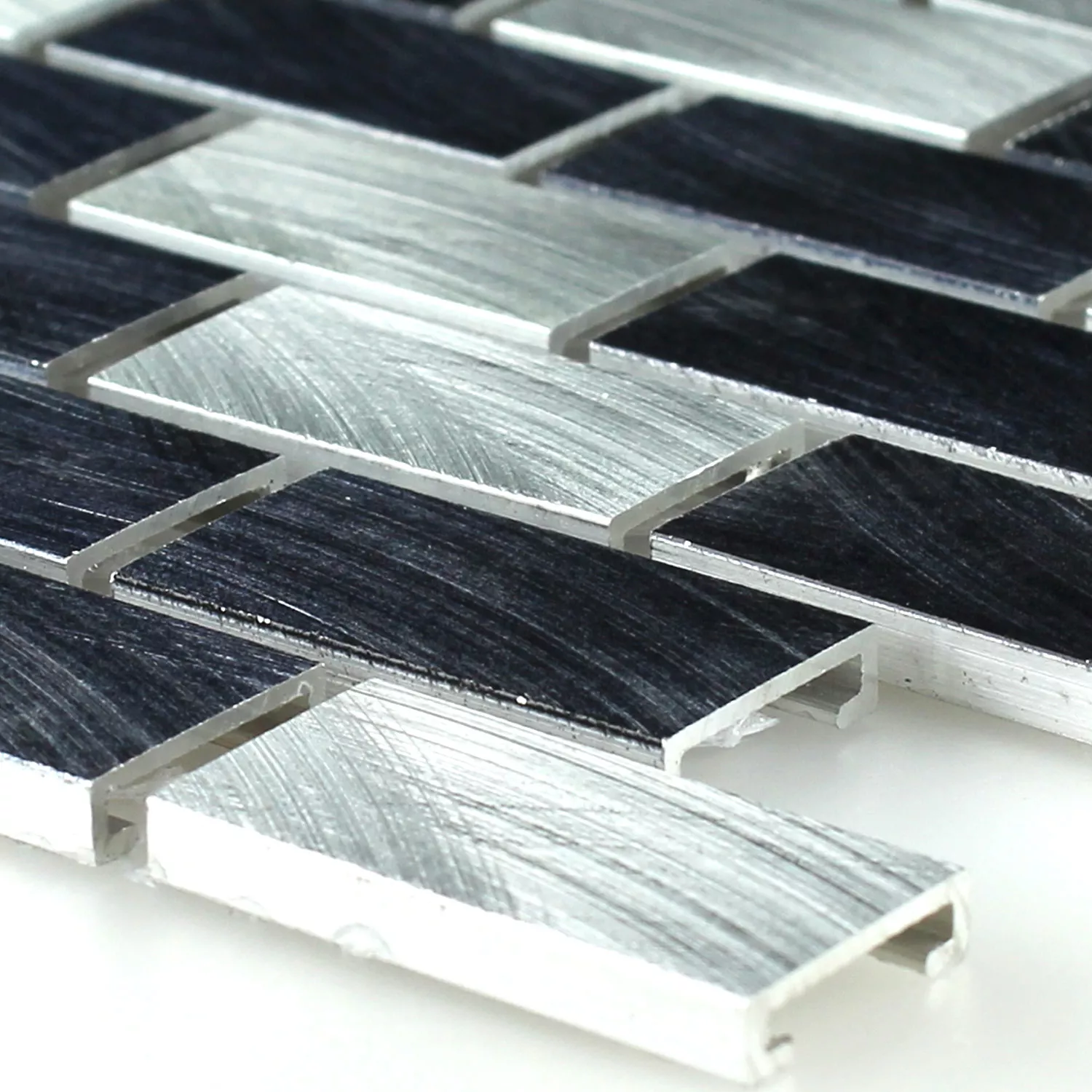Mosaikkfliser Aluminium Sølv Svart 15x30x4mm