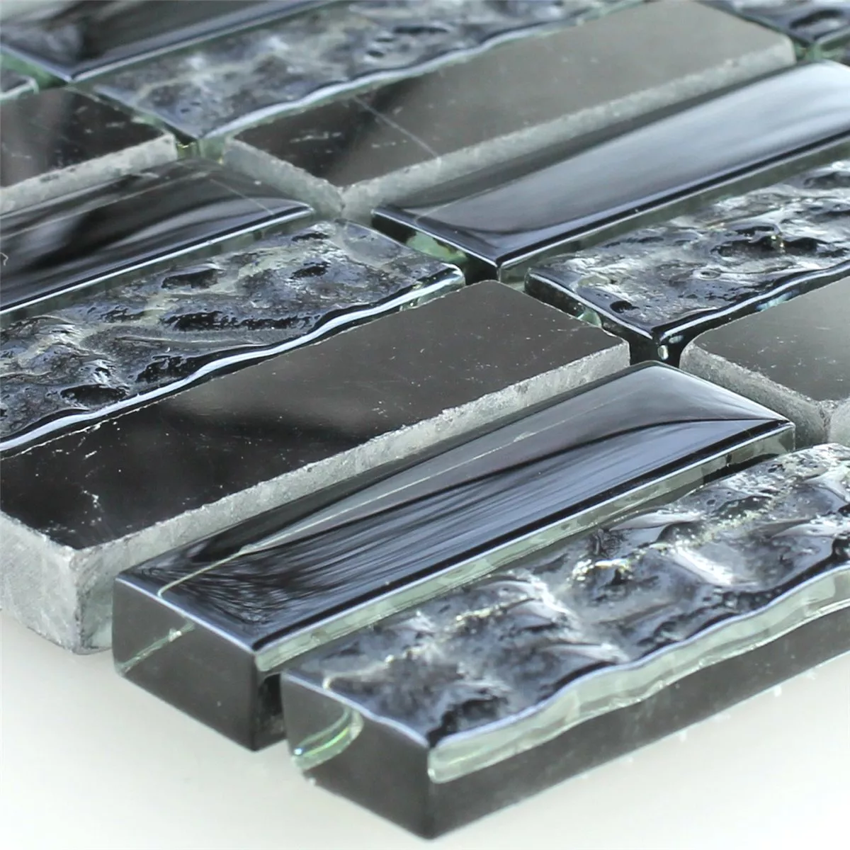 Mosaikkfliser Glass Marmor Svart Riflet 15x50x8mm