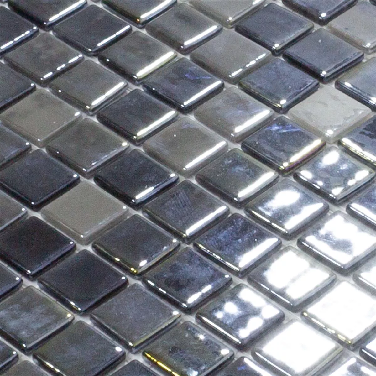 Mønster fra Glass Mosaikk Fliser Silvertown Antrasitt Metallic 25x25mm