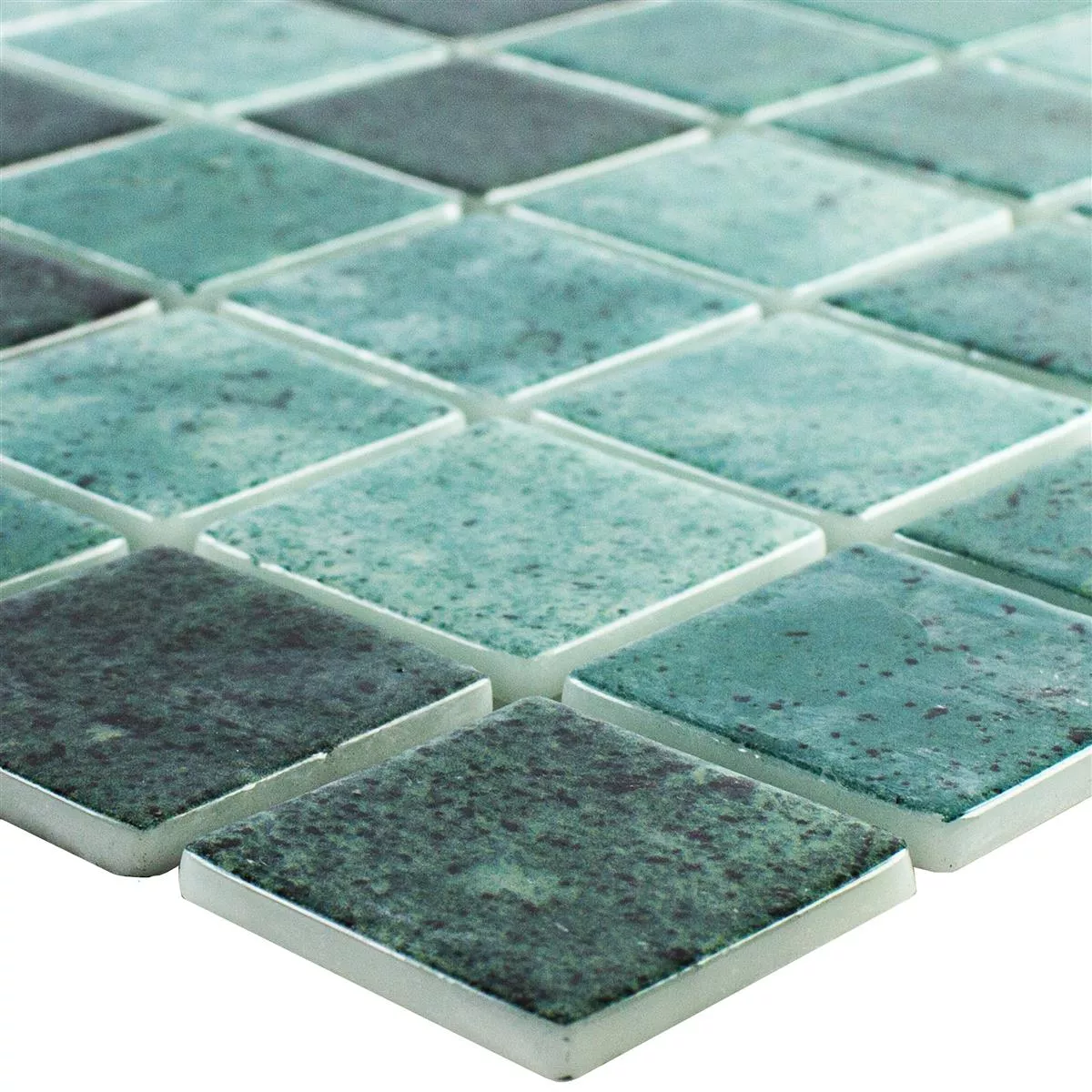 Svømmebassengmosaikk I Glass Baltic Grønn 38x38mm Svømmebassengmosaikk I Glass Baltic Grønn 38x38mm